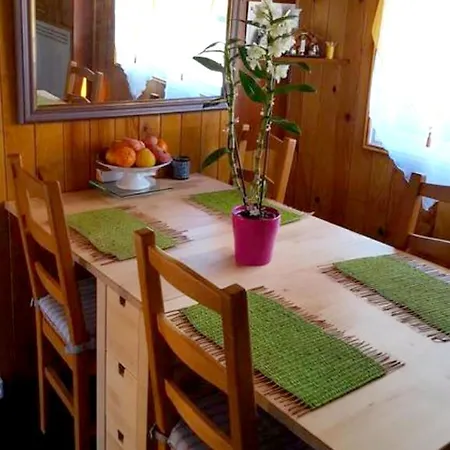 Charmant Studio A Verchaix 35 M² Avec Jardin Prive Vakantiehuis *