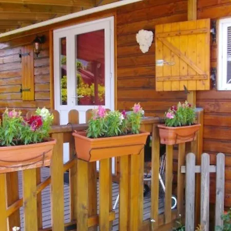 Vakantiehuis Charmant Studio A Verchaix 35 M² Avec Jardin Prive Verchaix